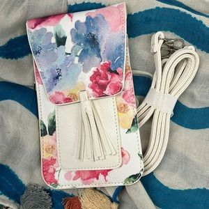 NWT K.Carroll Accessories Harper Crossbody White Floral
